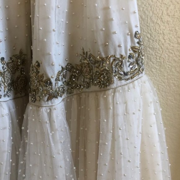 Wedding Gown - Picture 7 of 9